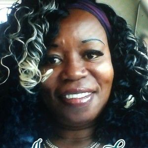 Meet your Posher, Angie